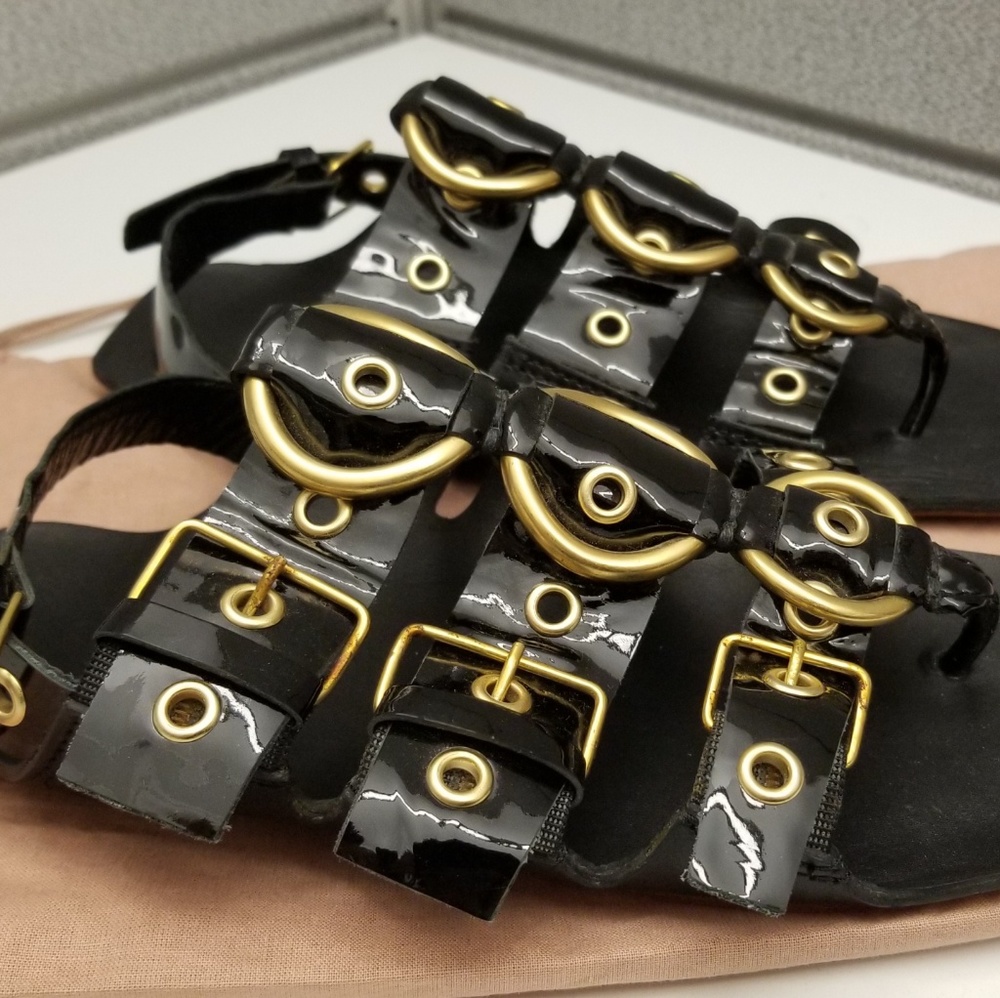 Miu Miu flat black leather & gold hardware sandcas - Picture 7 of 8